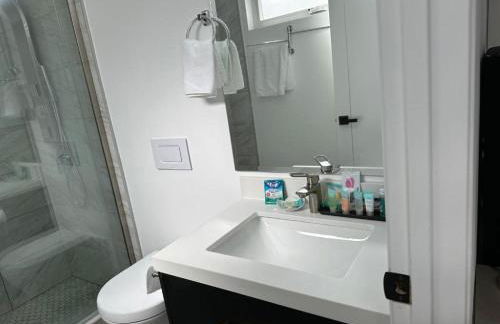 Dimond Abode Vacation Rental, Oakland California Dimond District - Photo 41