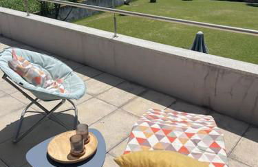 Luxurious and spacious ensuite and lounge with ping pong table - Perfect to rest near the beach - Foto 24