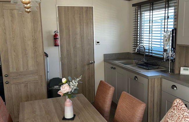 KMH Caravan Holidays - Foto 11