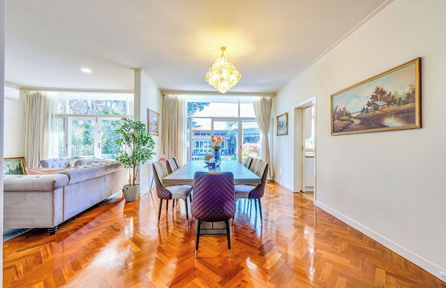 StayAU Spacious 6BR McKinnon Pool Home - Foto 52