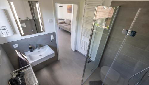 air bumble bee - Foto 5, Shower