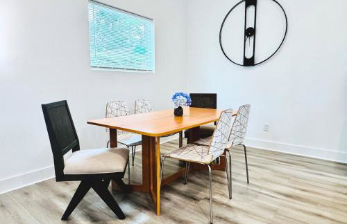 Quiet stylish home close to downtown and airport - Foto 6