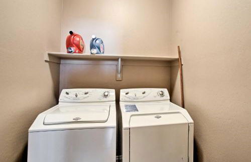 Dog-Friendly Retreat with Patio and Yard in Gilbert! - Foto 20