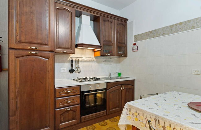 Belvilla by OYO Pleasant Apartment With Courtyard - Foto 9