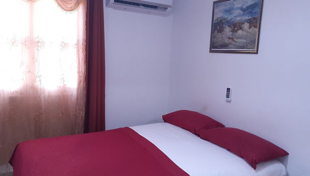 Aparthotel in Banes - Photo 5