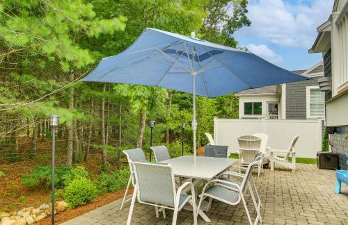 2 Mi to Public Beach! Cape Cod Gem with Fire Pit - Foto 4
