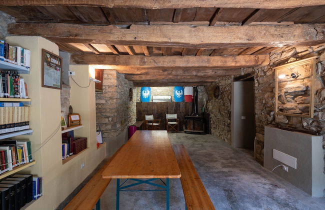 Tuscan Charm With Pool & Views - Foto 23