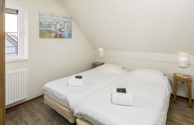 Villa in Cadzand-bad Near North Sea Beach - Photo 2