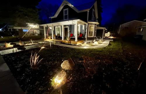 Flying Colors Cottage Walk to Downtown - Foto 54