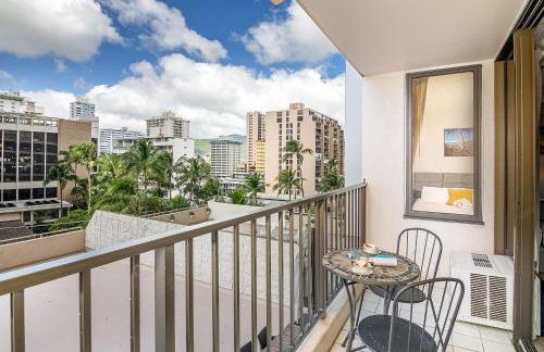 7FL Remodeled, Close to Beach & Dining with Free Parking - Photo 22