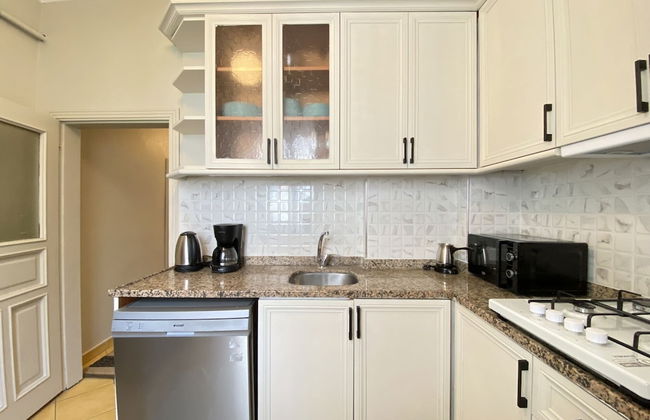 Chic Spacious Flat Near Istiklal Avenue in Beyoglu - Foto 16