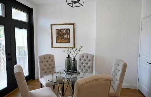 St. Louis Luxury Home 3BR/3.5BA Near Everything - Foto 6