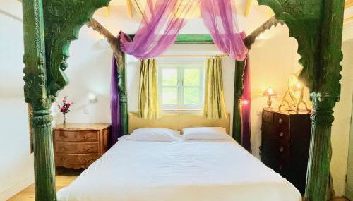 House on the Brooks Self catering Holiday let South Downs West Sussex Sleeps 14 - Foto 5