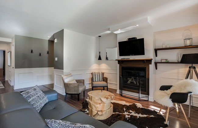 Slopeside Condo - Photo 9