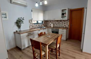 Notos Guesthouse - Photo 10