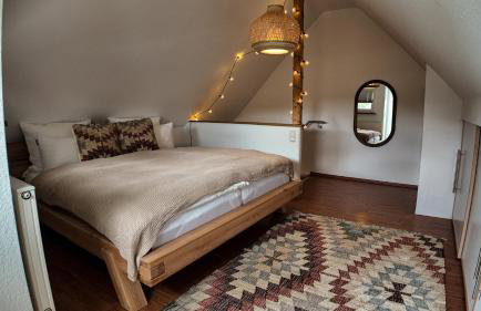 Auszeit & Natur - ländliche Fachwerkhaushälfte - Foto 3