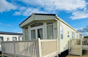 Princess's Palace, Holiday Lodge, Malvern View Leisure Park - Photo 1