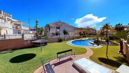 Beautiful Zeniamar Corner with Communal Pool - Foto 3