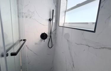 Sunshine house on the canal - Foto 7