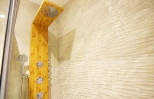 Paradise Luxurious apartment, 3 double rooms for 6 guests, 4 beds, terrace, jacuzzi, free parking, new - Foto 50