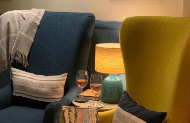 Crown Stables - Foto 19