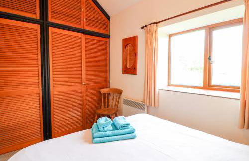 Manifold Cottage - Photo 12