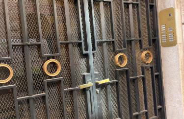 Cozy 1 Apartment - City Center Train Station - Photo 2