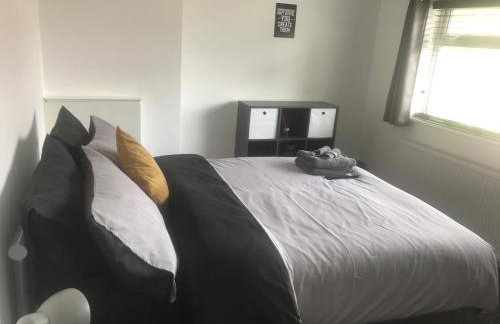 Quiet 2-Bed with Private Garden and Drive - Foto 53