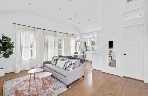 Solace One Houston 1BR with Balcony Views! - Foto 11