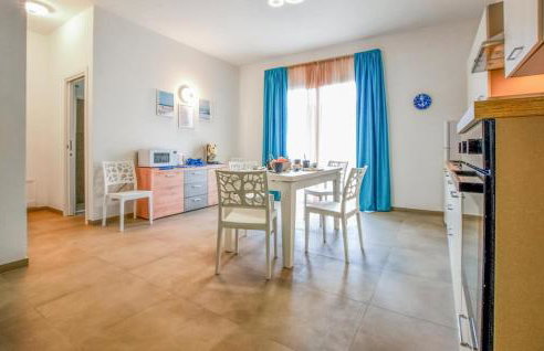 Beautiful Apartment In Balestrate - Photo 12