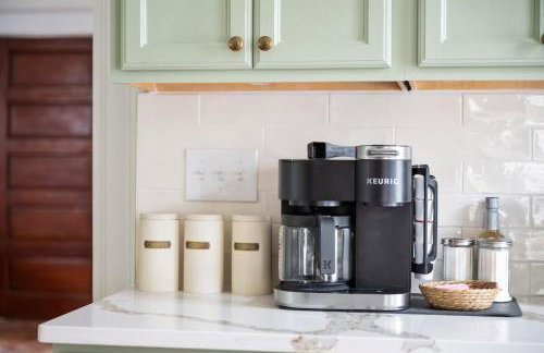 Prime Derby Location - Firepit - Yard - Family Friendly - Foto 14