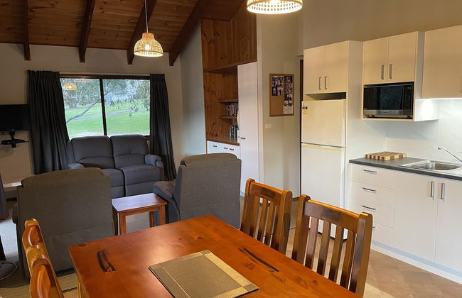 Black Bream Point Cabins - Photo 8