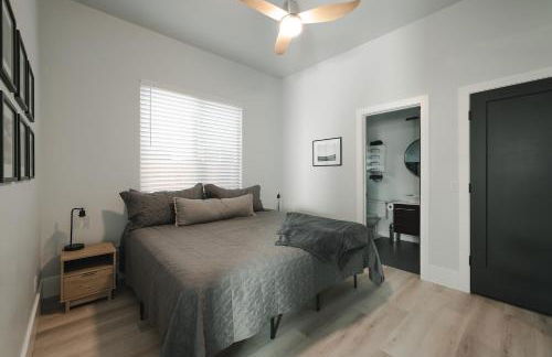 Modern Casita,Spa,Pool 10 Min to AZ Athletic Center - Photo 21