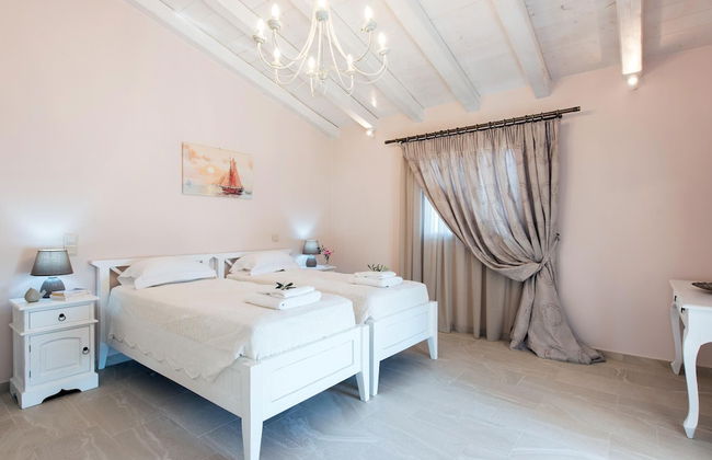 Villa Frosso Large Private Pool Walk to Beach Sea Views A C Wifi Car Not Required - 556 - Foto 24