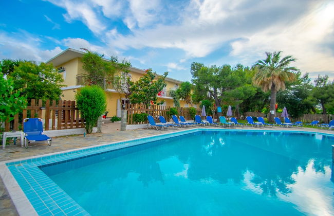 Splash Pool Bar - Foto 22