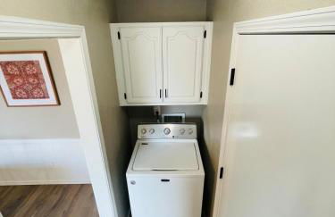 Full HOME with 2 KING BEDS and a POOL - Foto 21