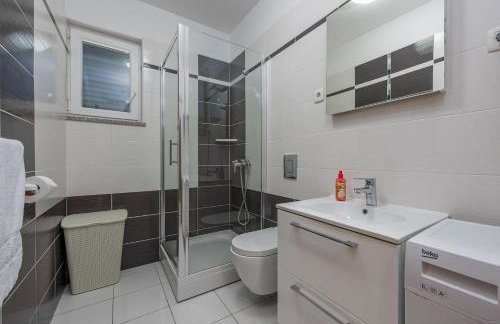 Villa Ivan ZadarVillas - Photo 21