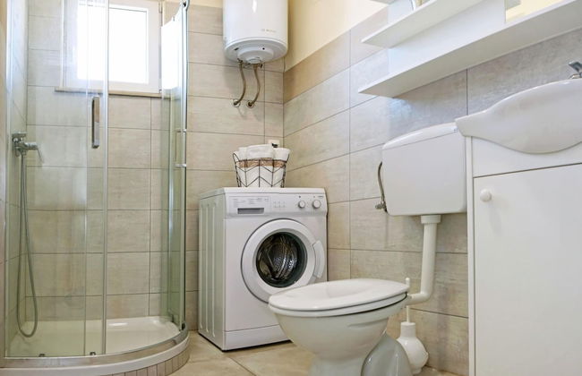 Modern Ground Floor Apartment With Private Terrace Near the Sea - Foto 9