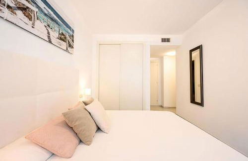 Estepona Port Bullring and Beach 2 Parkings - Photo 12