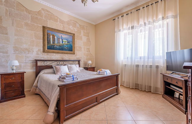 Villa Simone Vacation Villa With Wifi - Photo 2