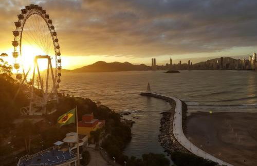 Piscina a beira-mar, tranquilidade e qualidade no melhor de BC - Foto 14