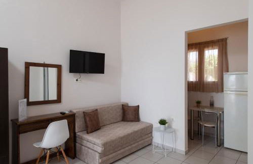 Nikolatos Apartments - Photo 12