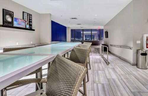 Luxury Apt W/Parking CityView|Pool| Gym|PoolTable - Foto 28