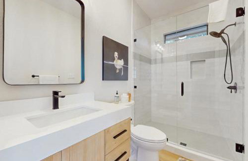 Spacious Beautiful Home with Full Kitchen, Balcony and Patio, Next to Golf Course - Foto 21