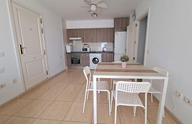 Belvilla by OYO Apartment in Arona - Foto 9