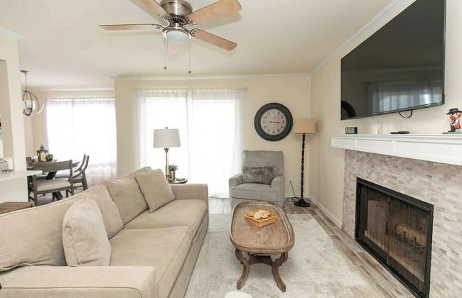 Cape Terrace Waterfront Oasis - Foto 11