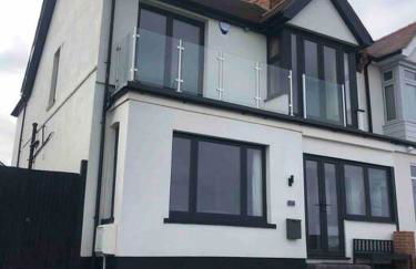 Seafront home with fabulous sea views - Foto 45