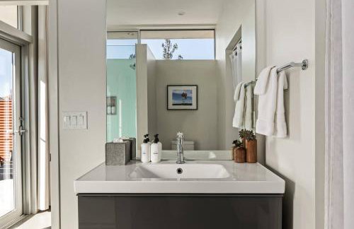 Steel & Solace By The Cohost Company - Foto 72