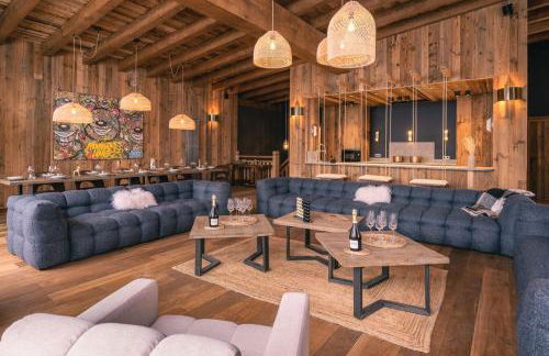 Le Chalet des Amis - Meribel - piscine, ciné, salle de jeux - Foto 1