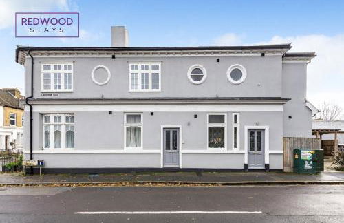 1 Bed 1 Bath, Modern Town Center Apartment, Netflix By Redwood Stays - Foto 25